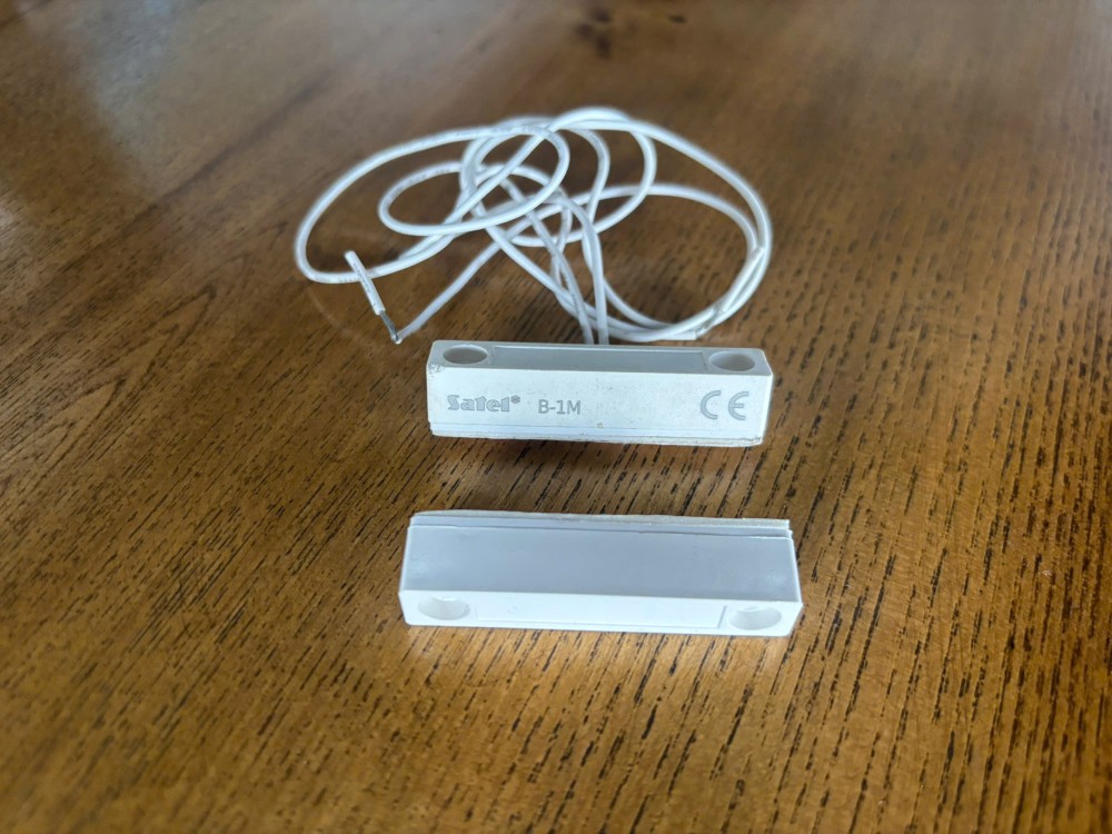 Set 10 bộ công tắc từ Satel - B-1M slide 1