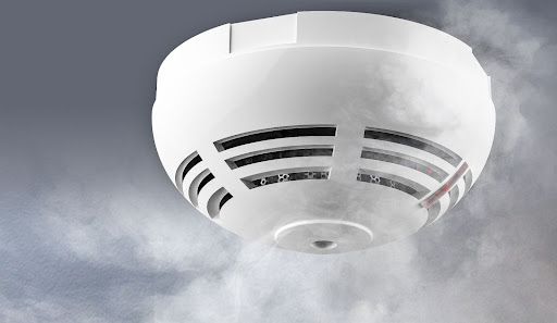 Thiết bị báo cháy giúp bạn phát hiện đám cháy kịp thời để tìm hướng xử lý phù hợp