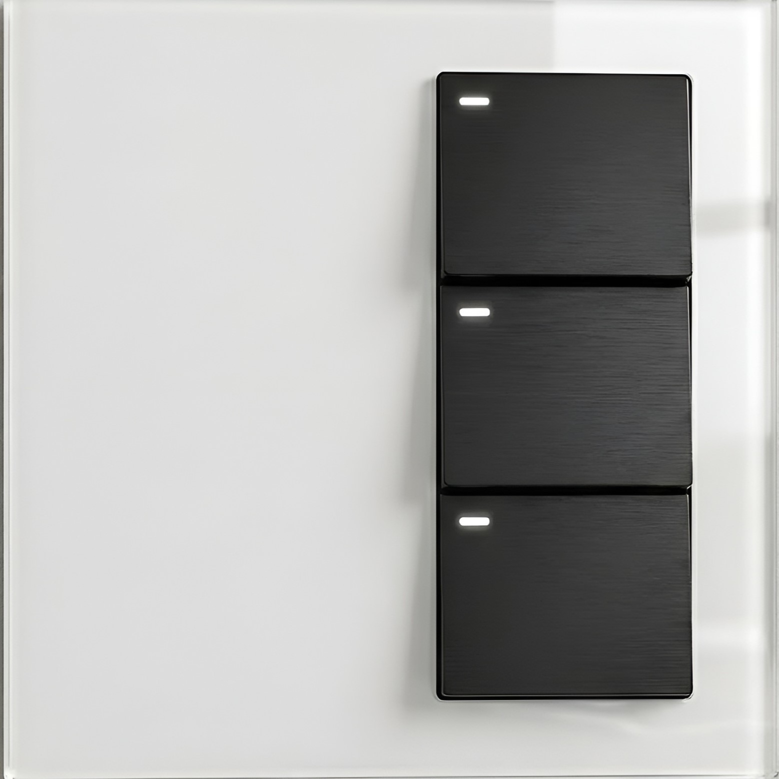 JinkEGG 3-gang Switch